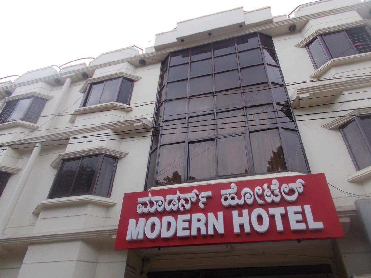 Modern Hotel Bangalore Exterior photo